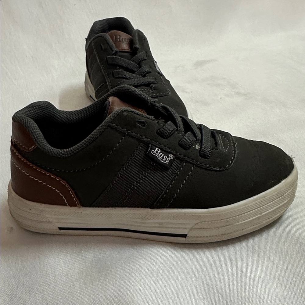 Bass Black and Brown Sneakers for Boys 8M